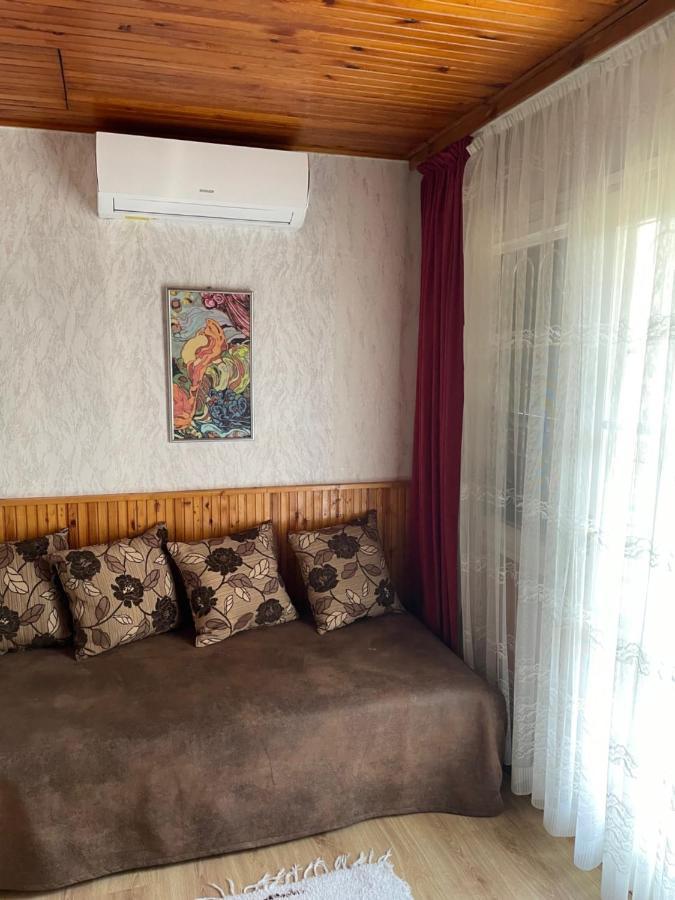 Rózsa nyaralóház Balatonboglár Esterno foto
